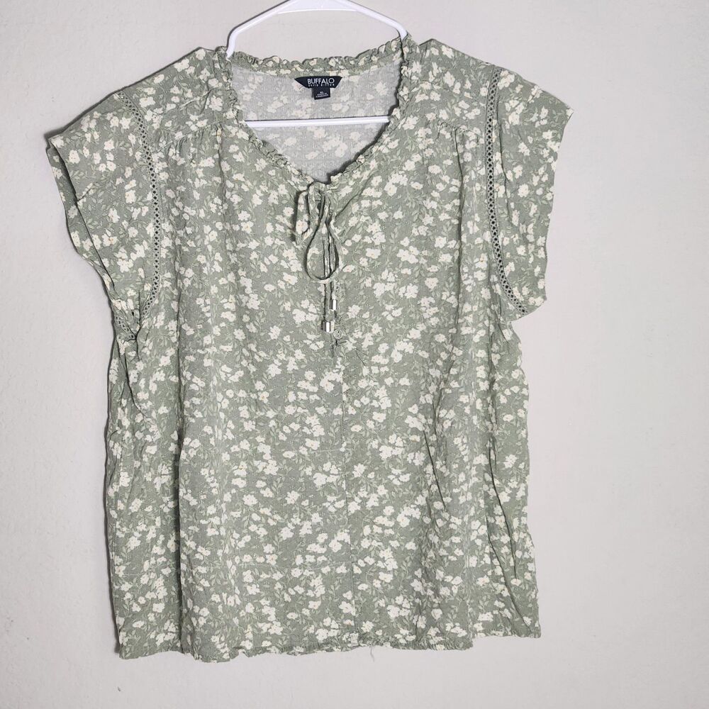 Buffalo David Bitton Women’s XL Green Floral Short Sleeve Blouse
